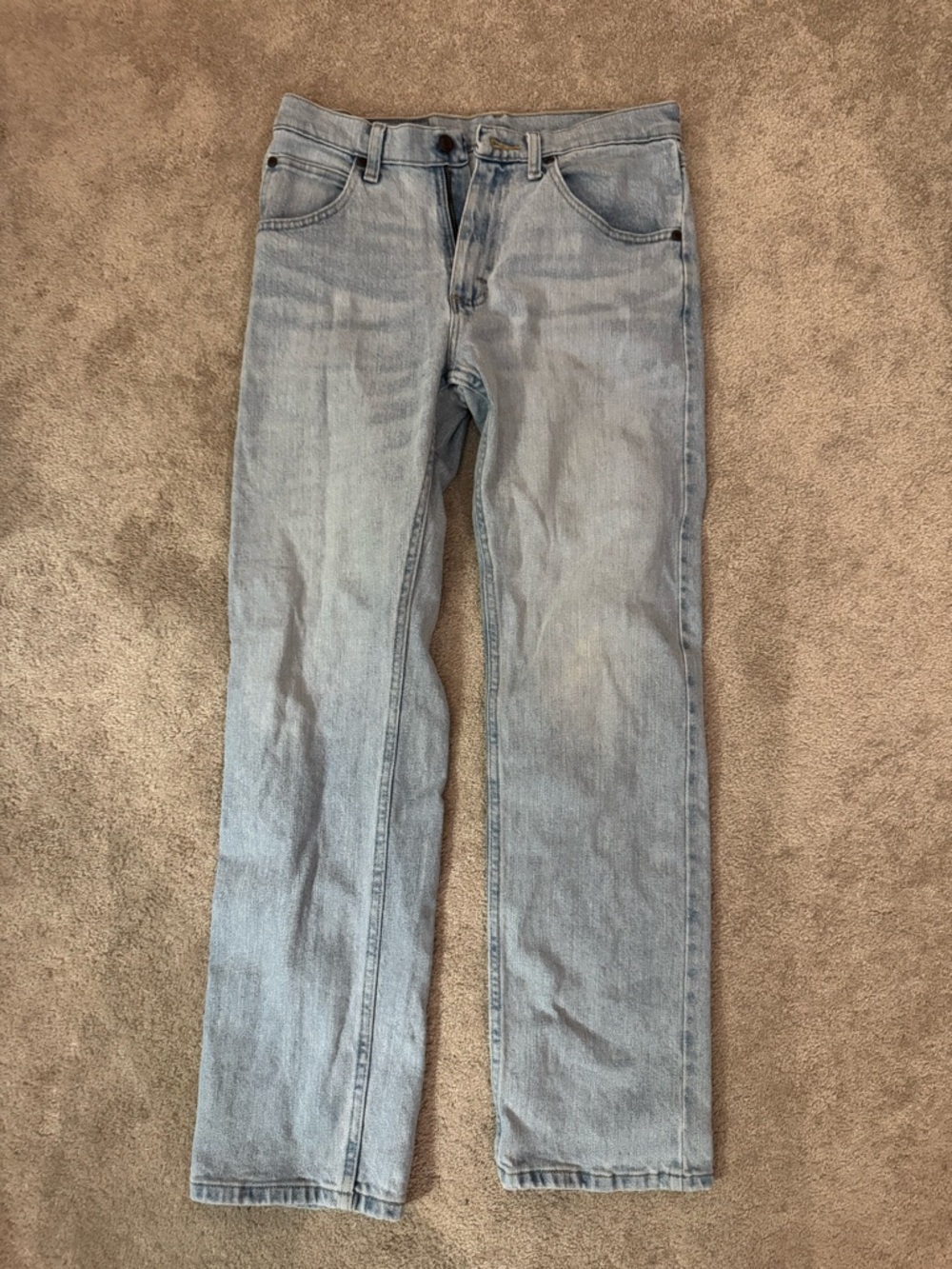 Wrangler Light Wash Straight Jeans - Pale Blue Denim
